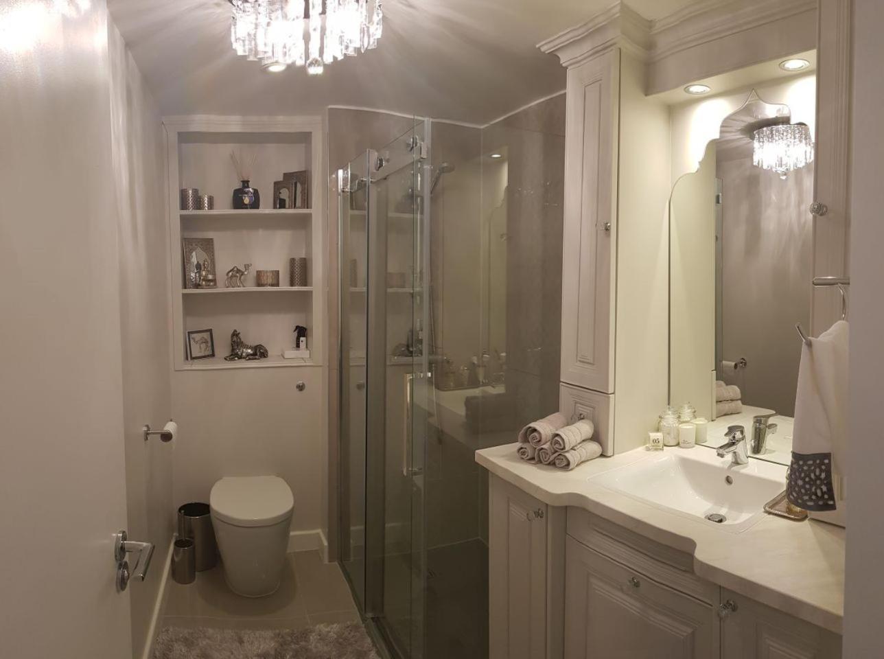 Beautiful Located In West Kensington Fulham Chelsea Appartamento